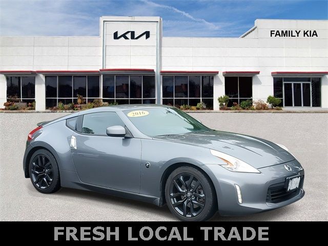 2016 Nissan 370Z Base