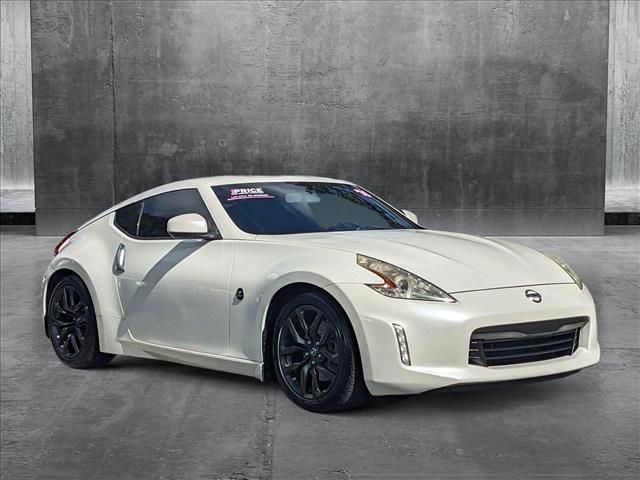 2016 Nissan 370Z Base