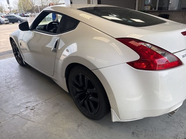 2016 Nissan 370Z Base
