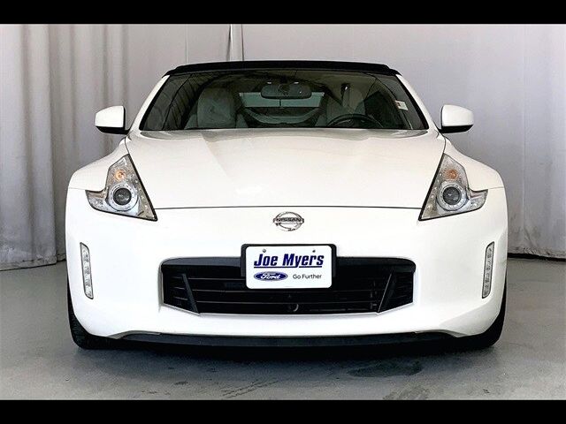 2016 Nissan 370Z Touring Sport