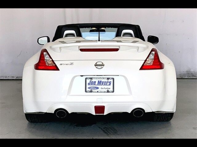 2016 Nissan 370Z Touring Sport