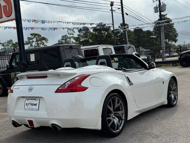 2016 Nissan 370Z Touring Sport