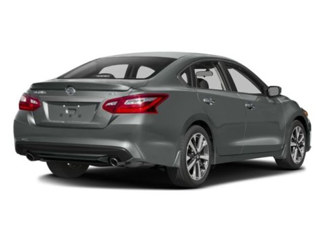 2016 Nissan Altima 2.5 SR