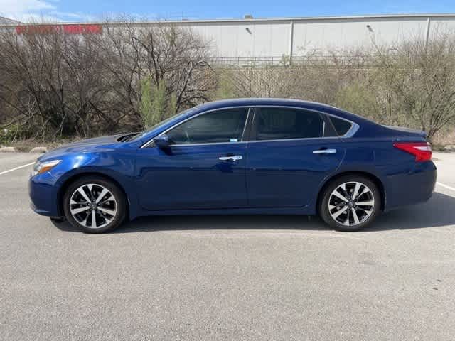 2016 Nissan Altima 2.5 SR