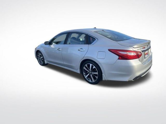 2016 Nissan Altima 2.5 SR