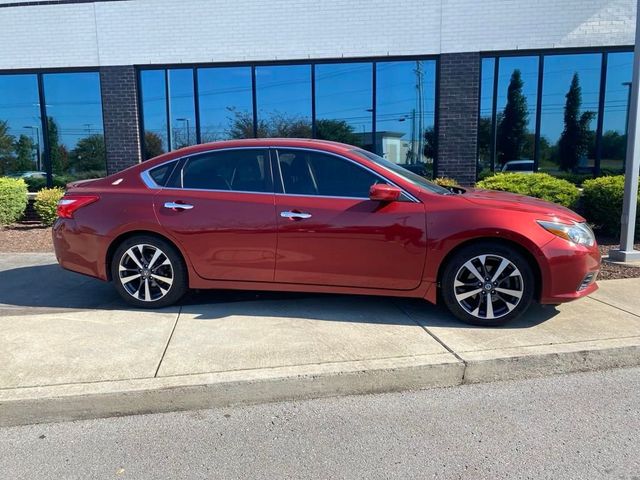 2016 Nissan Altima 2.5 SR