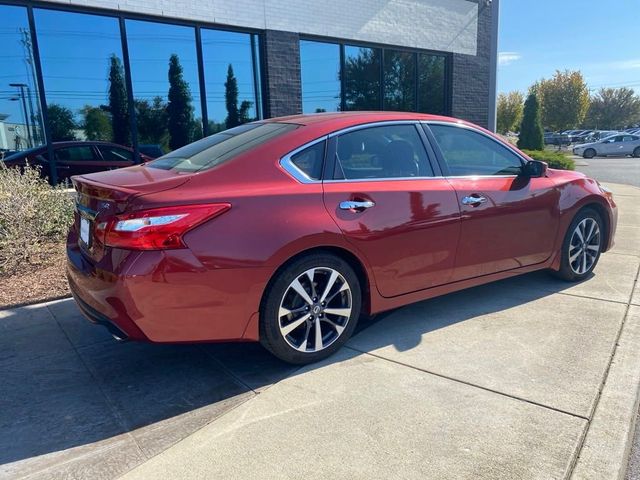 2016 Nissan Altima 2.5 SR