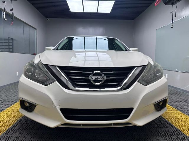 2016 Nissan Altima 2.5 SR