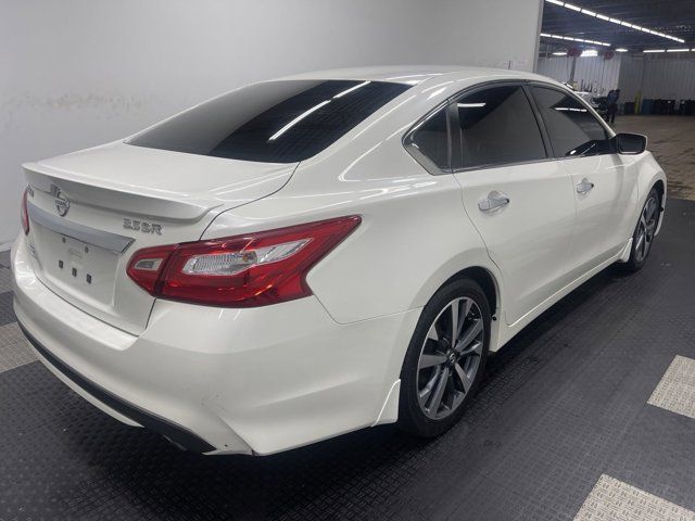 2016 Nissan Altima 3.5 SR