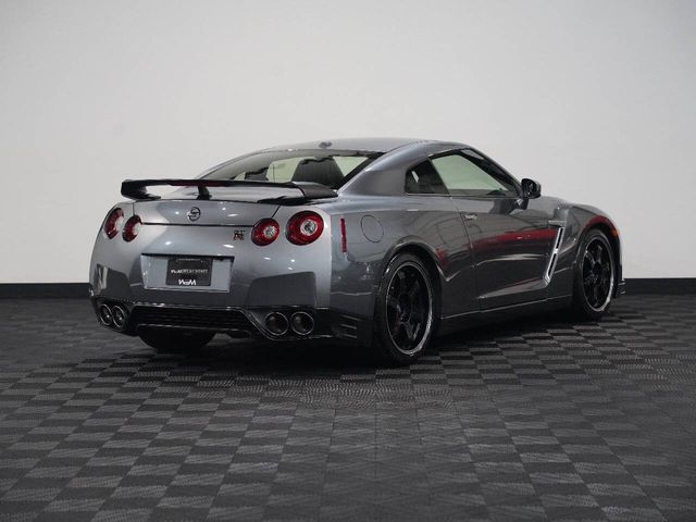 2016 Nissan GT-R Black Edition