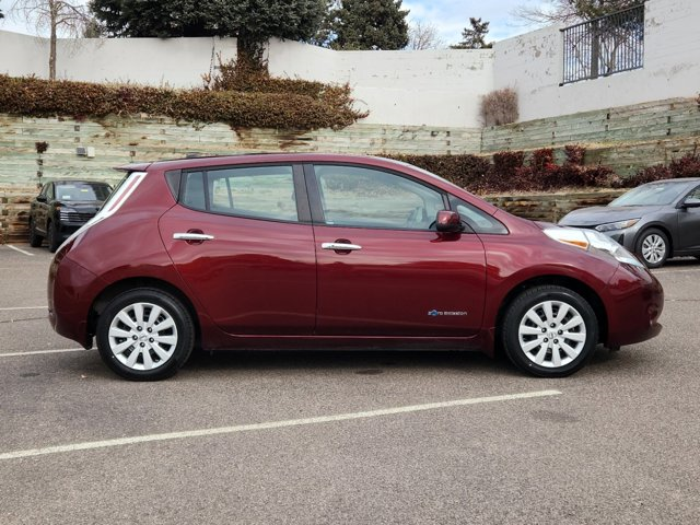 2016 Nissan Leaf S