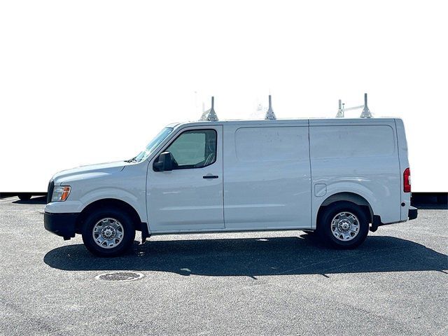 2016 Nissan NV SV