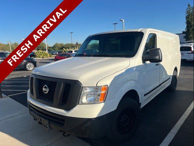 2016 Nissan NV SV