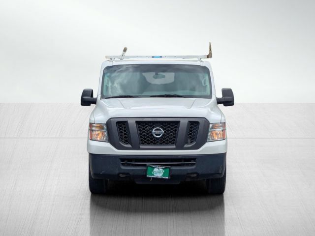 2016 Nissan NV SV