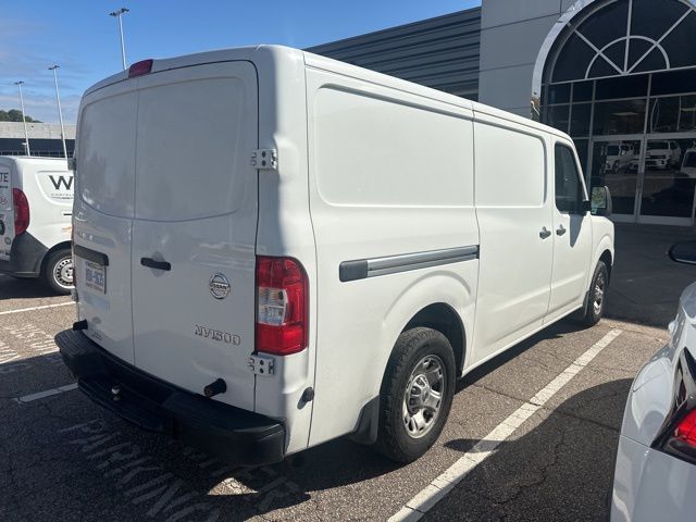 2016 Nissan NV SV