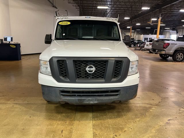 2016 Nissan NV SV