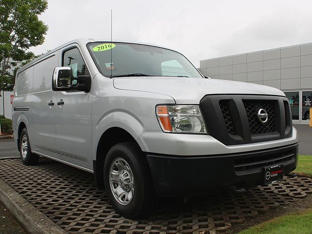 2016 Nissan NV SV