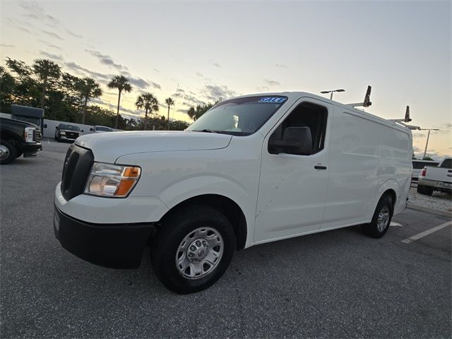 2016 Nissan NV SV