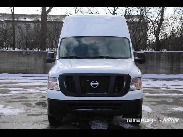 2016 Nissan NV SV