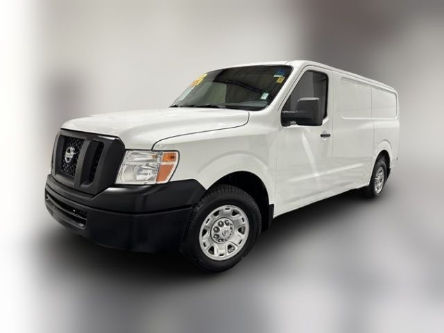 2016 Nissan NV SV