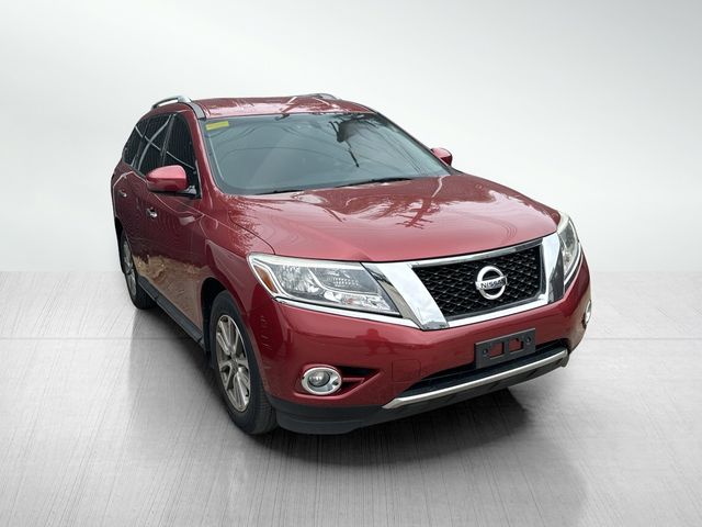 2016 Nissan Pathfinder SV