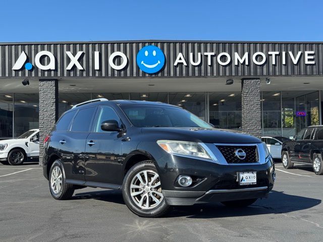 2016 Nissan Pathfinder SV