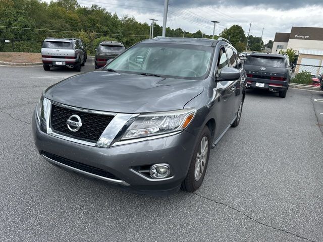 2016 Nissan Pathfinder SV