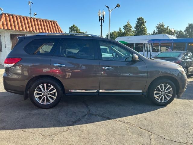 2016 Nissan Pathfinder SL