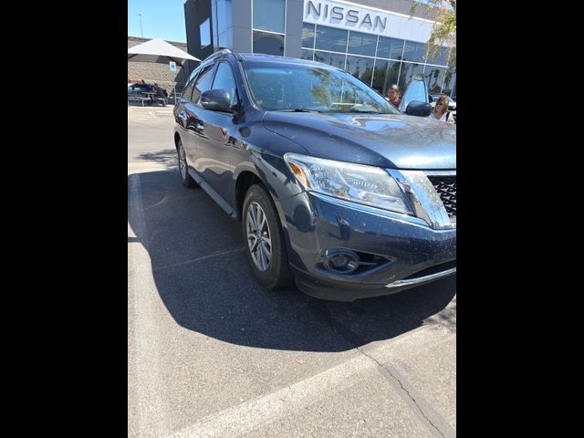 2016 Nissan Pathfinder S