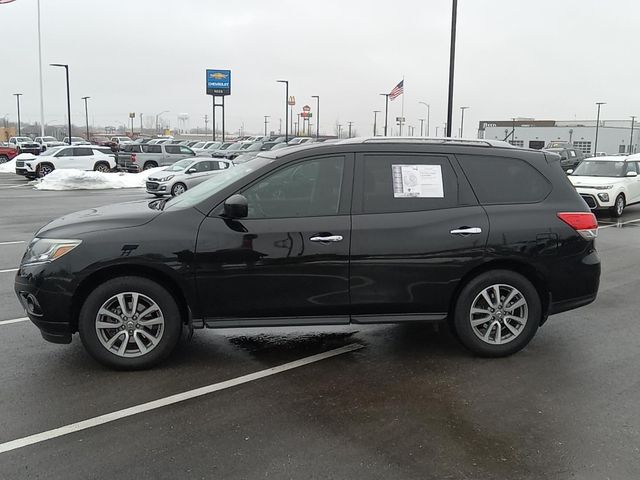 2016 Nissan Pathfinder S