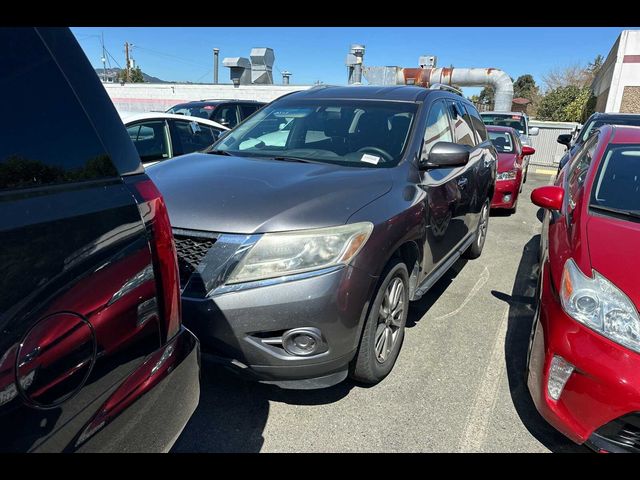 2016 Nissan Pathfinder S