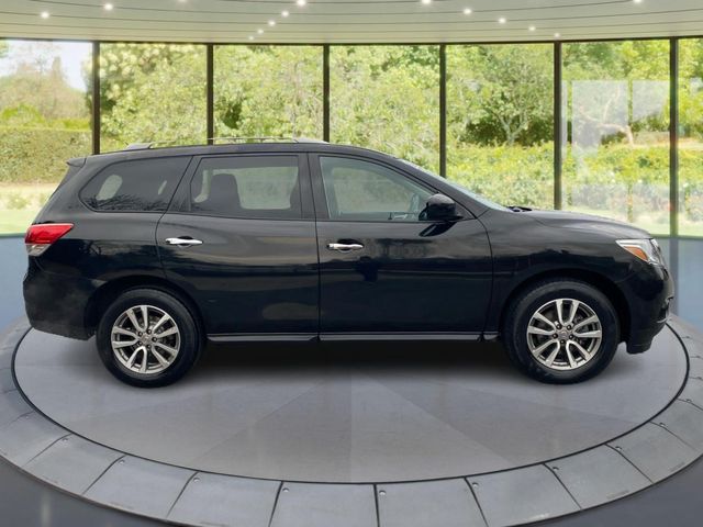 2016 Nissan Pathfinder S