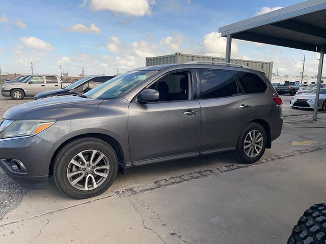 2016 Nissan Pathfinder S