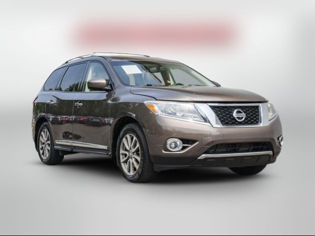 2016 Nissan Pathfinder SL