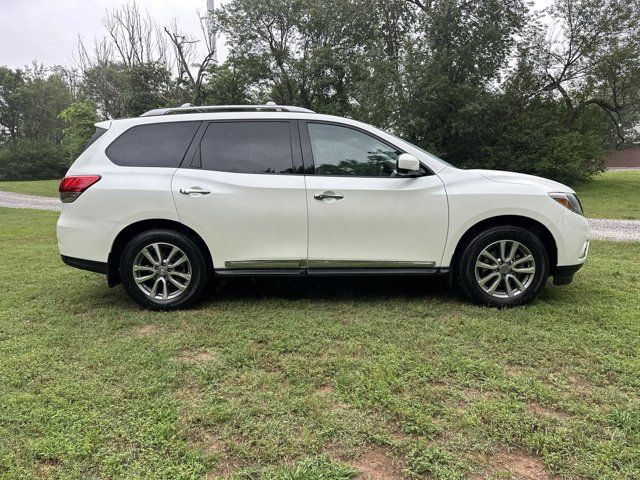 2016 Nissan Pathfinder SL