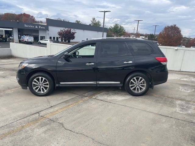 2016 Nissan Pathfinder SL