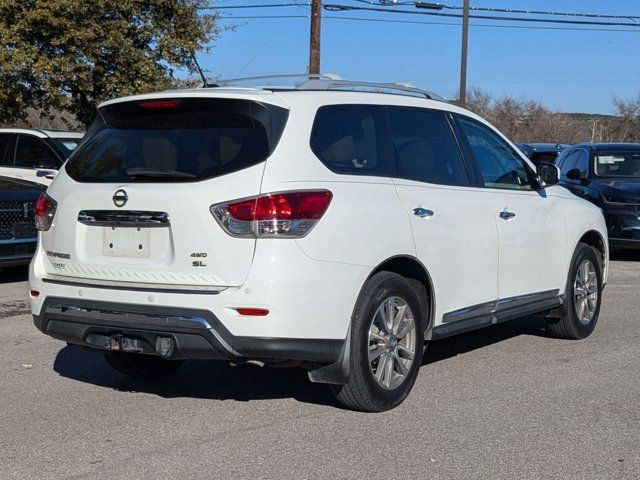 2016 Nissan Pathfinder SL