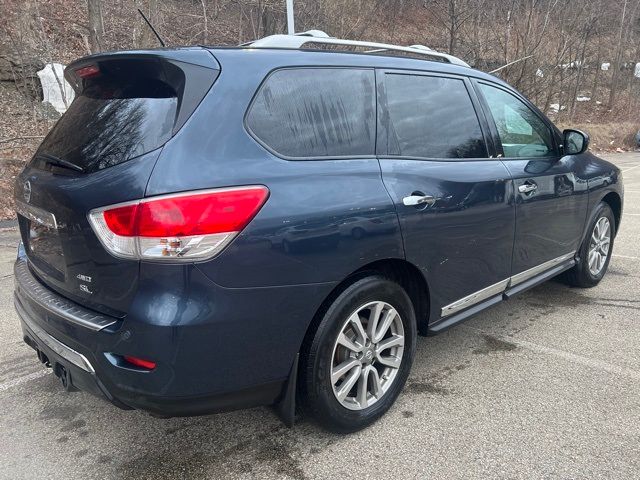 2016 Nissan Pathfinder SL