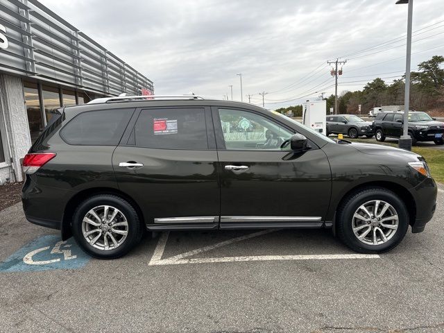 2016 Nissan Pathfinder SL