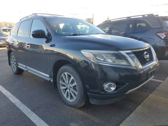 2016 Nissan Pathfinder SL