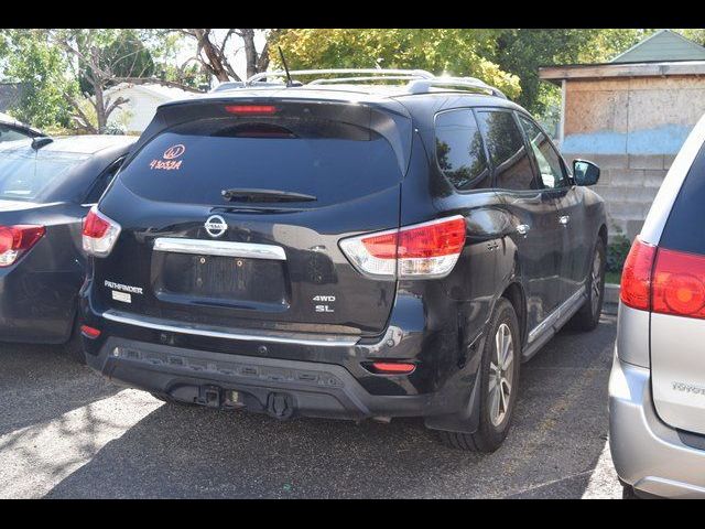 2016 Nissan Pathfinder SL