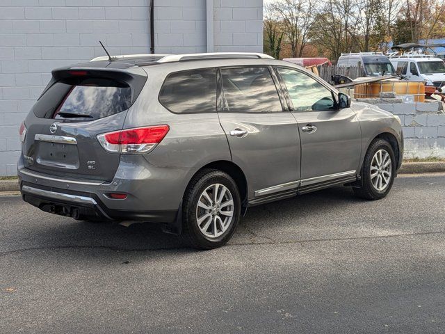 2016 Nissan Pathfinder SL