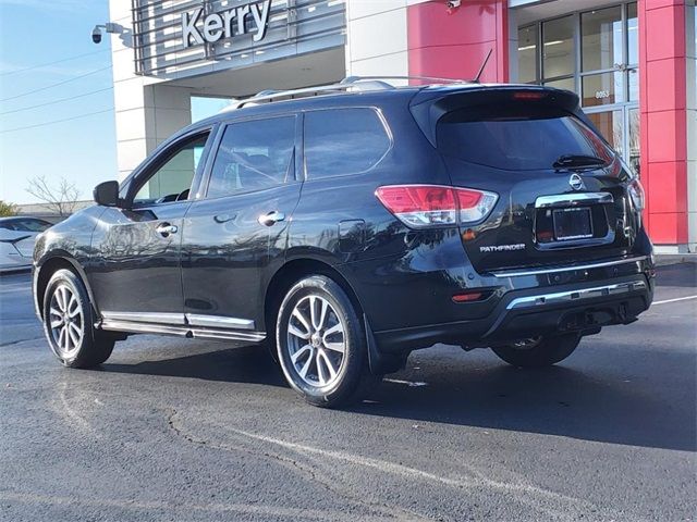 2016 Nissan Pathfinder SL