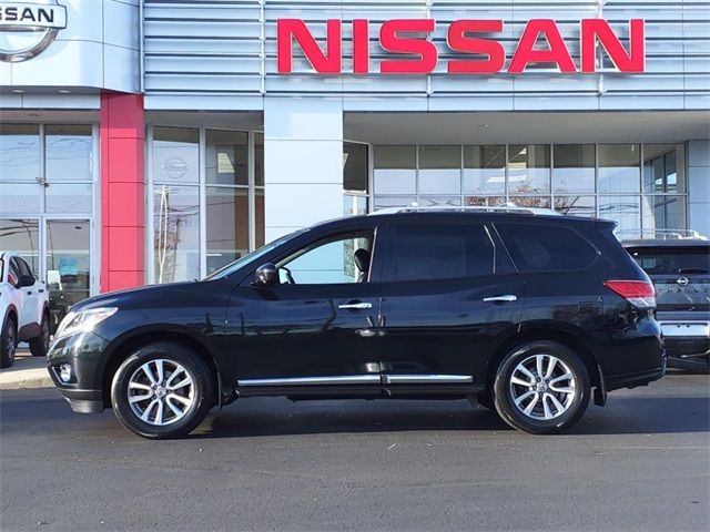 2016 Nissan Pathfinder SL