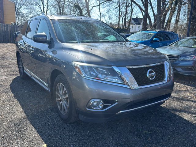 2016 Nissan Pathfinder SL