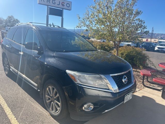 2016 Nissan Pathfinder SL