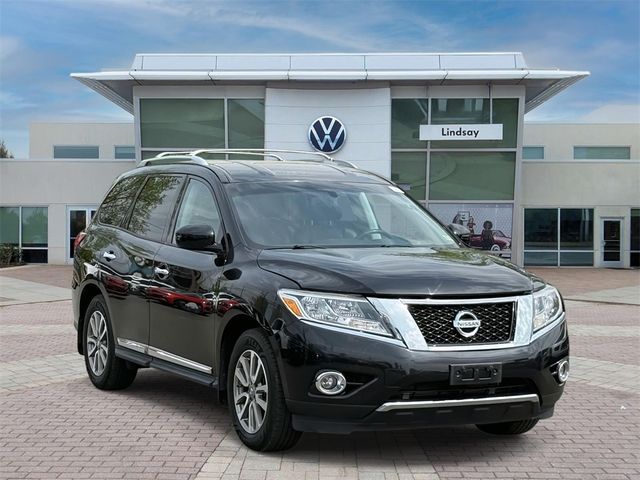 2016 Nissan Pathfinder SL