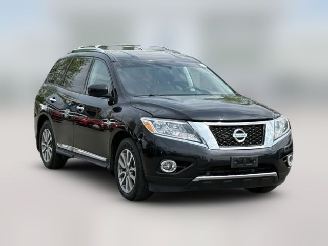 2016 Nissan Pathfinder SL