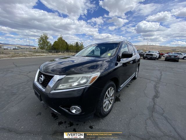 2016 Nissan Pathfinder SL