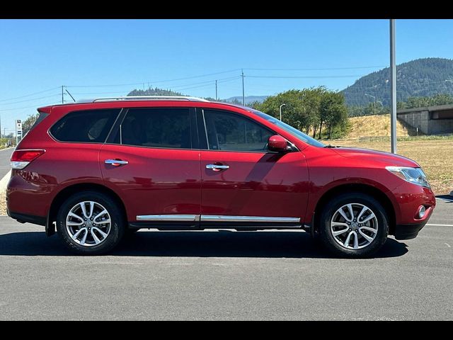 2016 Nissan Pathfinder SL